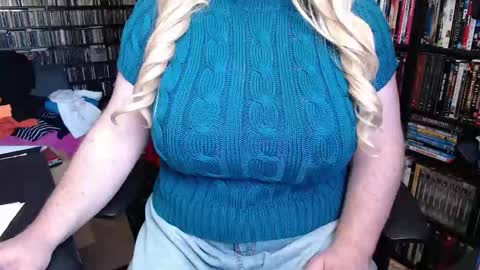 Snapshot of aspen_vale chatting on 10, 5, 2026 Aspen Vale online show from 10, 5, 2026