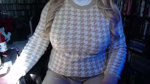 Snapshot of aspen_vale chatting on 26, 5, 2026 Aspen Vale online show from 26, 5, 2026