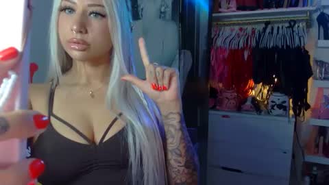 iwantaspen online show from 23, 9, 2025