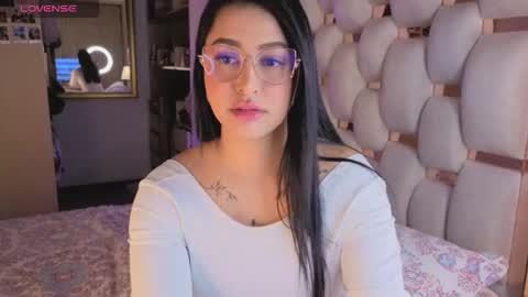 Snapshot of asshley__ chatting on 18, 10, 2025 Ashley online show from 18, 10, 2025