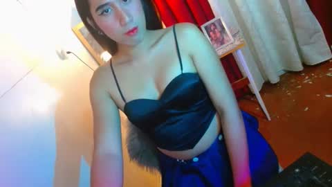 Nathalie online show from 6, 3, 2025