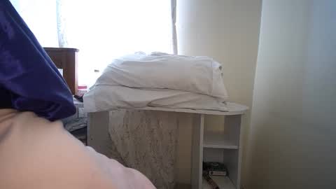 shee online show from 13, 1, 2026