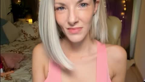 Snapshot of asteris_stella chatting on 19, 9, 2025 Asteris online show from 19, 9, 2025