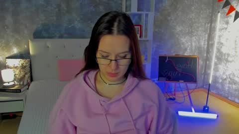 Snapshot of asti_bubbles chatting on 21, 4, 2026 Asti online show from 21, 4, 2026