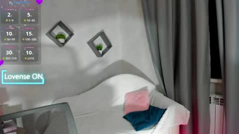 Snapshot of asti_bubbles chatting on 9, 5, 2026 Asti online show from 9, 5, 2026