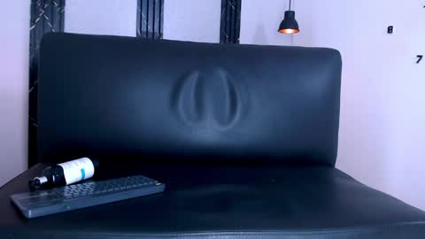 Snapshot of aston_vera chatting on 17, 5, 2026 Aston online show from 17, 5, 2026