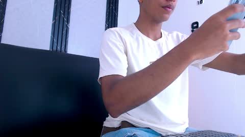 Snapshot of aston_vera chatting on 18, 5, 2026 Aston online show from 18, 5, 2026