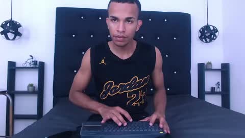 Snapshot of aston_vera chatting on 29, 5, 2026 Aston online show from 29, 5, 2026