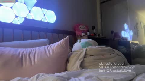 AstoriaLove online show from 1, 2, 2026