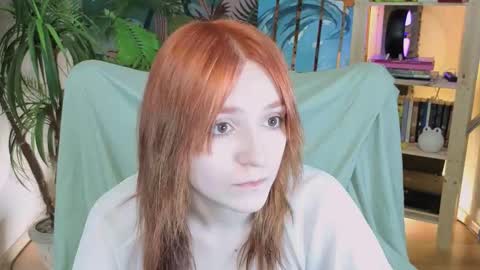 Snapshot of astra_lis chatting on 19, 10, 2025 Astra online show from 19, 10, 2025