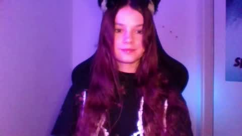 Snapshot of astradream_ chatting on 5, 3, 2026 astradream_ online show from 5, 3, 2026