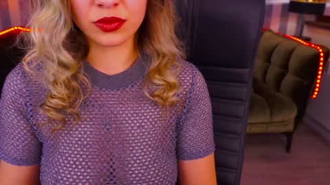 Snapshot of astraluxe_ chatting on 25, 1, 2025 Asta online show from 25, 1, 2025