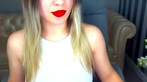 Snapshot of astraluxe_ chatting on 23, 2, 2025 Asta online show from 23, 2, 2025