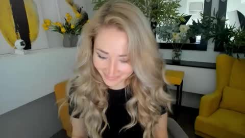 astramonroe online show from 17, 10, 2025