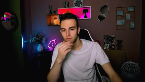 Snapshot of astren_villo chatting on 10, 3, 2026 astren online show from 10, 3, 2026