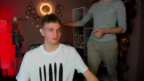 Snapshot of astren_villo chatting on 2, 4, 2026 astren online show from 2, 4, 2026