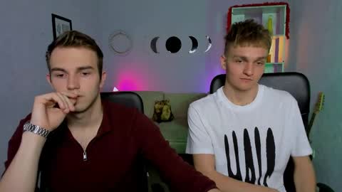 Snapshot of astren_villo chatting on 8, 4, 2026 astren online show from 8, 4, 2026