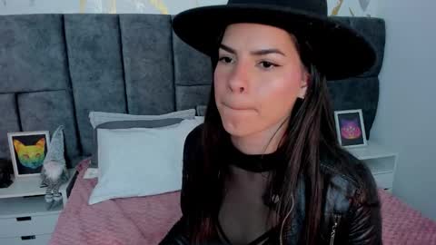 Snapshot of astrid_velle chatting on 22, 11, 2025 astrid_velle online show from 22, 11, 2025