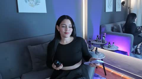 Snapshot of astrid_williams_ chatting on 14, 1, 2026 Astrid online show from 14, 1, 2026