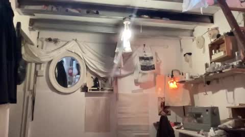 Astro Doll online show from 21, 11, 2025