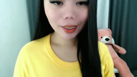 Snapshot of asuna_charming chatting on 1, 3, 2026 asuna_charming online show from 1, 3, 2026