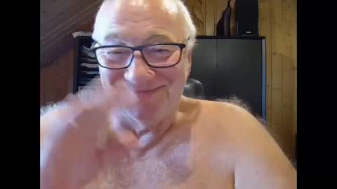 asusandy online show from 4, 10, 2025