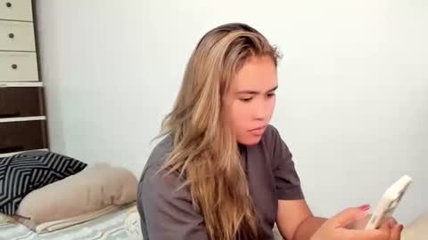 asuzaka27 online show from 24, 4, 2026