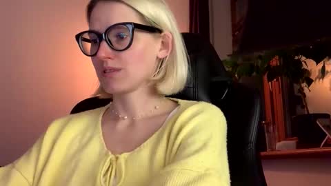 asya_new online show from 8, 11, 2025