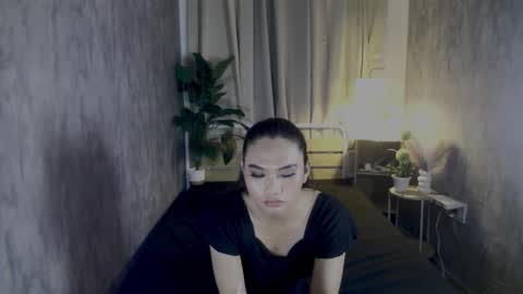 atashakendall online show from 14, 12, 2025