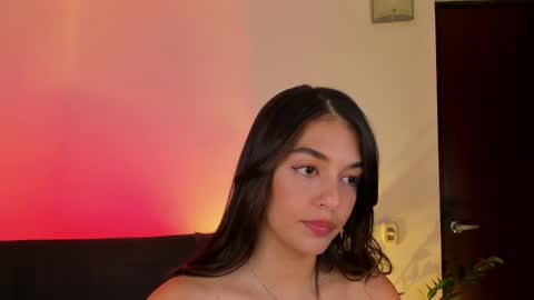 Snapshot of atena676 chatting on 10, 3, 2025 atena676 online show from 10, 3, 2025