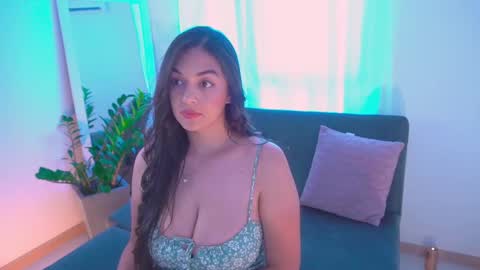 Snapshot of atena676 chatting on 9, 9, 2025 atena676 online show from 9, 9, 2025