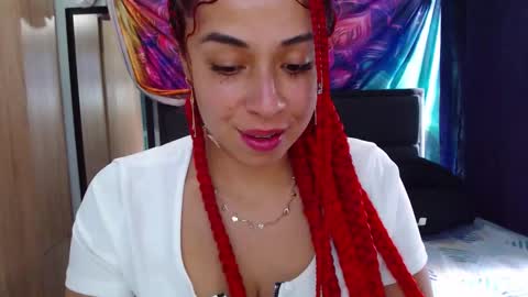 Snapshot of atena_messy chatting on 27, 11, 2025 atena messy online show from 27, 11, 2025