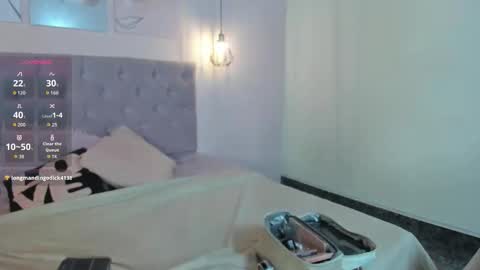 Snapshot of atenajb chatting on 12, 10, 2025 ATENA online show from 12, 10, 2025