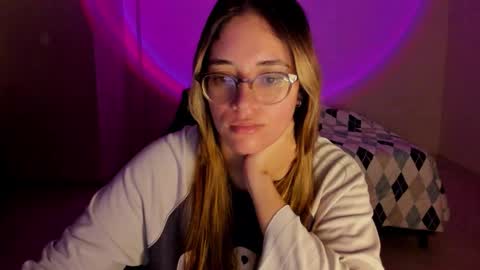 atenas online show from 7, 11, 2025