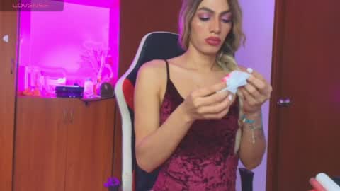 atenea_fit online show from 6, 5, 2026