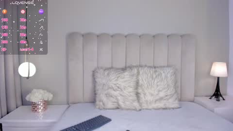 ATENEA ROBERTS Sofia online show from 16, 9, 2025