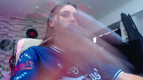 Snapshot of ateneasairce chatting on 28, 1, 2025 Atenea online show from 28, 1, 2025