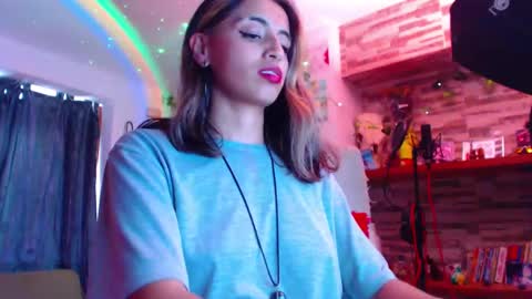 Snapshot of ateneasairce chatting on 7, 2, 2025 Atenea online show from 7, 2, 2025