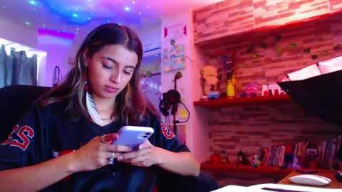Snapshot of ateneasairce chatting on 3, 3, 2025 Atenea online show from 3, 3, 2025