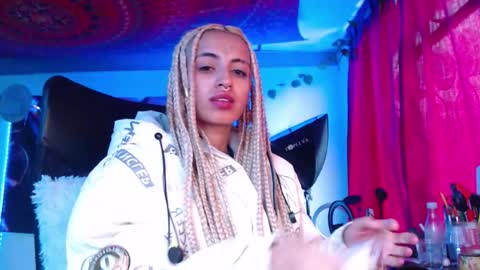 Snapshot of ateneasairce chatting on 30, 9, 2025 Atenea online show from 30, 9, 2025