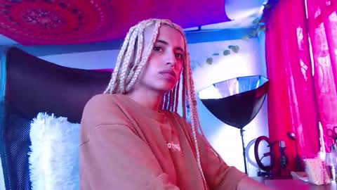 Snapshot of ateneasairce chatting on 3, 10, 2025 Atenea online show from 3, 10, 2025