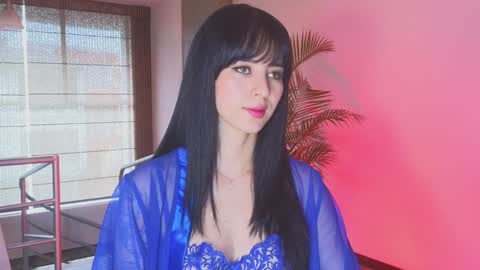 Atenea  online show from 1, 2, 2025