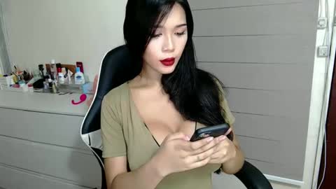 Snapshot of atheena_charm chatting on 11, 5, 2026 Athena online show from 11, 5, 2026
