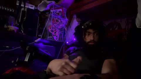 Snapshot of athenileohmz chatting on 15, 4, 2026 athenileohmz online show from 15, 4, 2026