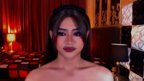 Snapshot of athisamoore chatting on 18, 12, 2025 athisamoore online show from 18, 12, 2025