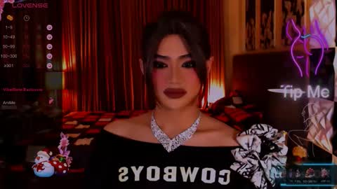 Snapshot of athisamoore chatting on 21, 12, 2025 athisamoore online show from 21, 12, 2025