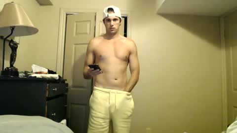 Snapshot of athleteguy55555 chatting on 20, 12, 2024 tommycb55555 online show from 20, 12, 2024