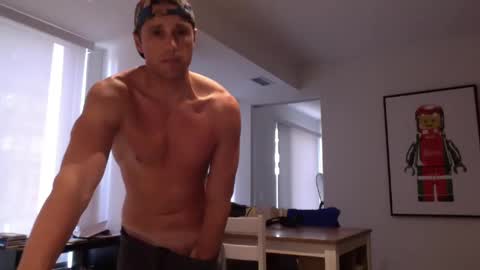 Snapshot of athleteguy55555 chatting on 26, 1, 2025 tommycb55555 online show from 26, 1, 2025