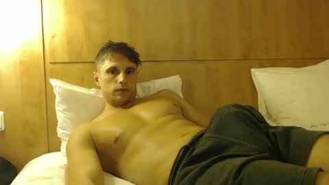 Snapshot of athleteguy55555 chatting on 17, 10, 2025 tommycb55555 online show from 17, 10, 2025