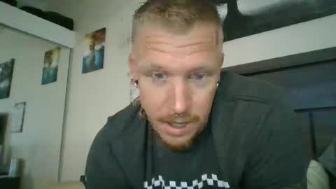 AthleticWhiteboy777 online show from 23, 5, 2026